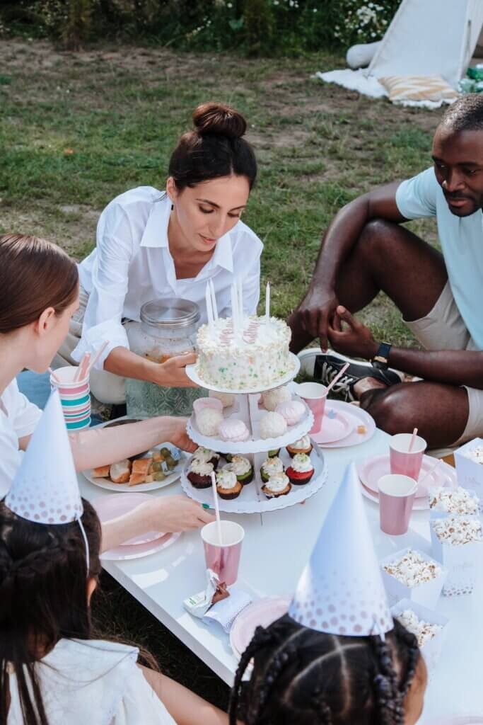 10 Unique And Creative Dessert Presentation Ideas For Entertaining